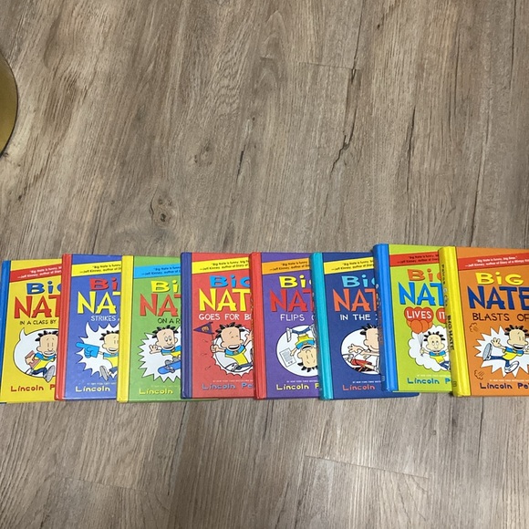 Big Nate 8 hardcover books - Picture 2 of 4